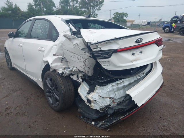 45886628 :رقم المزاد ، 3KPF34AD9ME323437 vin ، 2021 Kia Forte Gt-line مزاد بيع