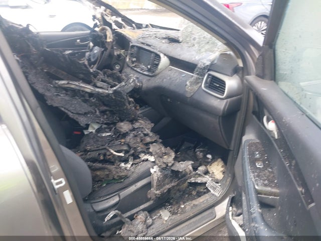 5XYPGDA55HG203211 KIA Sorento 3.3l Lx