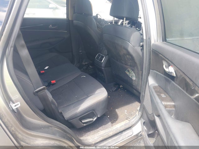 5XYPGDA55HG203211 KIA Sorento 3.3l Lx