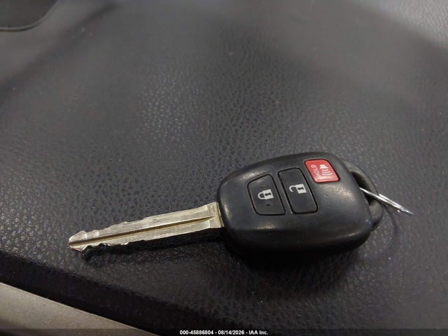 Продажа на аукционе авто 2015 Toyota Rav4 Le, vin: 2T3BFREV4FW242763, номер лота: 45886804