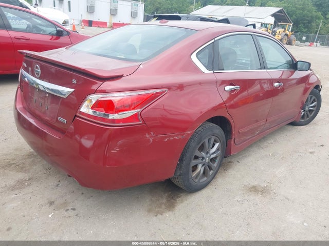 2015 Nissan Altima 2.5 S მანქანა იყიდება აუქციონზე, vin: 1N4AL3AP2FN902076, აუქციონის ნომერი: 45886844