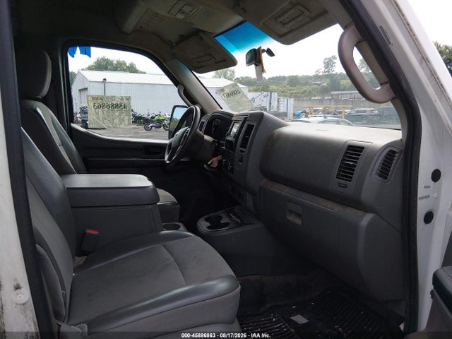 2015 Nissan Nv Cargo Nv2500 Hd Sv V6 მანქანა იყიდება აუქციონზე, vin: 1N6BF0LYXFN808485, აუქციონის ნომერი: 45886863