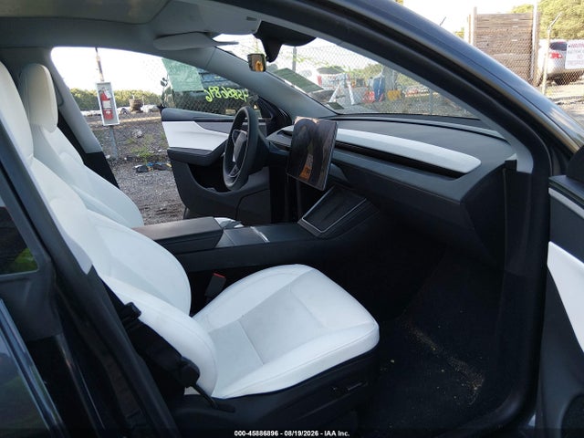 Продаж на аукціоні авто 2026 Tesla Model Y Premium/rear-wheel Drive, vin: 7SAYGDED2TF435807, номер лоту: 45886896
