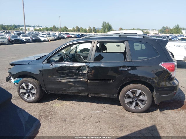 Subaru Forester 2.5i Premium 2018 JF2SJAEC2JH575204 Image 15