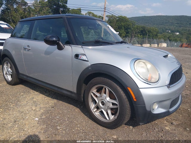 Продажа на аукционе авто 2008 Mini Cooper S, vin: WMWMF73578TT86598, номер лота: 45886952