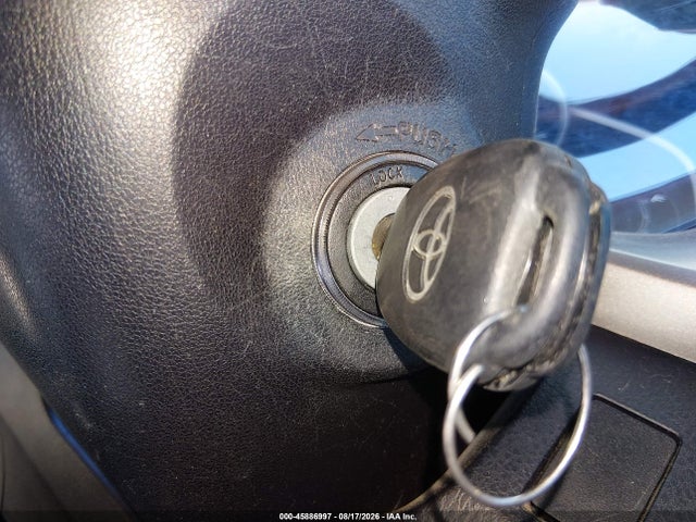 2015 Toyota Rav4 Xle მანქანა იყიდება აუქციონზე, vin: 2T3WFREV0FW185267, აუქციონის ნომერი: 45886997