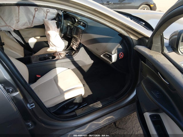 Продажа на аукционе авто 2017 Jaguar Xe 25t Premium, vin: SAJAD4BG2HA964469, номер лота: 45887037
