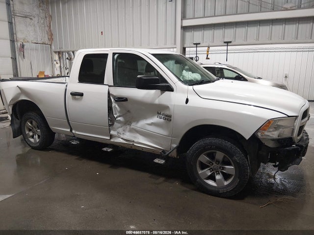 1C6RR7FG0HS778011 RAM 1500 Express 4x4 6&#039;4 Box