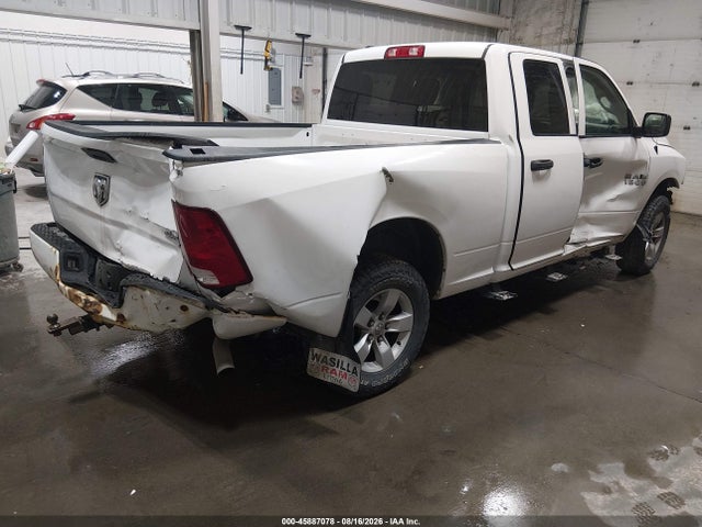 1C6RR7FG0HS778011 RAM 1500 Express 4x4 6&#039;4 Box