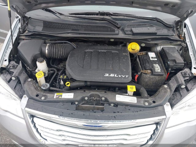 Продаж на аукціоні авто 2015 Chrysler Town & Country Touring-l, vin: 2C4RC1CG6FR742947, номер лоту: 45887119