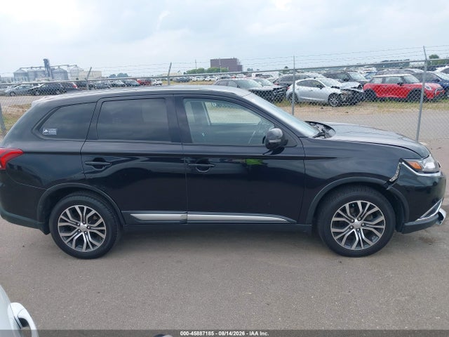 2017 Mitsubishi Outlander Se მანქანა იყიდება აუქციონზე, vin: JA4AZ3A39HZ057125, აუქციონის ნომერი: 45887185