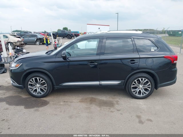2017 Mitsubishi Outlander Se მანქანა იყიდება აუქციონზე, vin: JA4AZ3A39HZ057125, აუქციონის ნომერი: 45887185