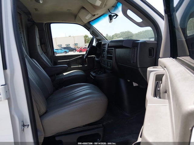 Продажа на аукционе авто 2021 Chevrolet Express Cargo Rwd 2500 Regular Wheelbase Wt, vin: 1GCWGAFP9M1145697, номер лота: 45887206