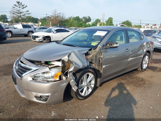 Продажа на аукционе авто 2015 Nissan Altima 2.5 Sl, vin: 1N4AL3AP2FC232010, номер лота: 45887218