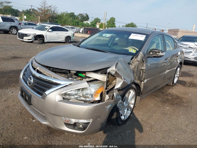 Продажа на аукционе авто 2015 Nissan Altima 2.5 Sl, vin: 1N4AL3AP2FC232010, номер лота: 45887218