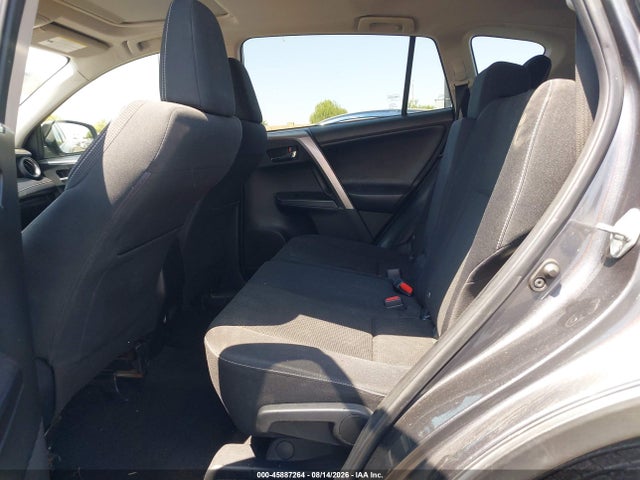 Toyota Rav4 Xle 2018 JTMWFREV4JJ739644 Image 8
