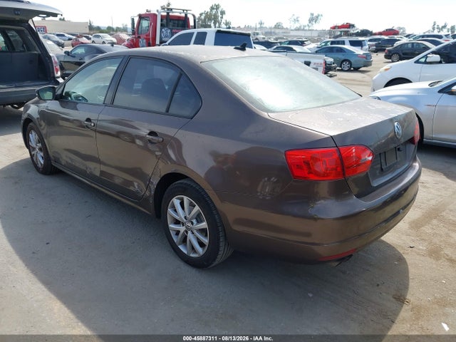 2011 Volkswagen Jetta 2.5l Se მანქანა იყიდება აუქციონზე, vin: 3VWDZ7AJ2BM384285, აუქციონის ნომერი: 45887311