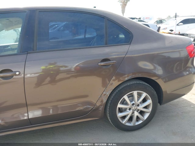2011 Volkswagen Jetta 2.5l Se მანქანა იყიდება აუქციონზე, vin: 3VWDZ7AJ2BM384285, აუქციონის ნომერი: 45887311