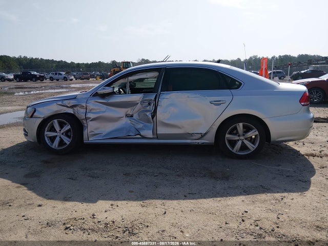 1VWAS7A34FC111428 Volkswagen Passat 1.8t Limited Edition