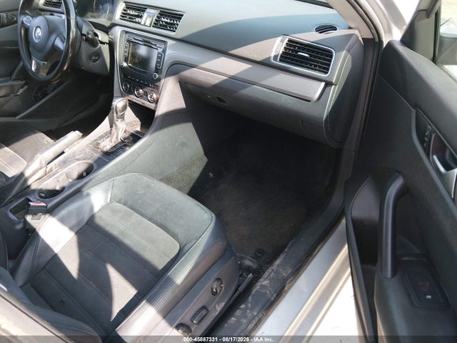 1VWAS7A34FC111428 Volkswagen Passat 1.8t Limited Edition