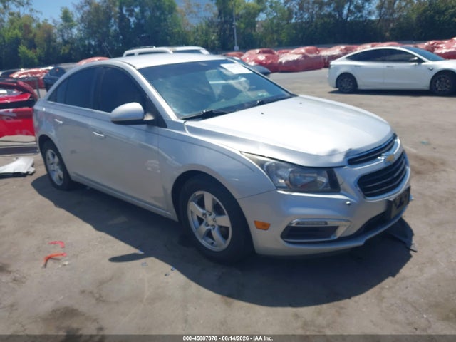 2015 1G1PC5SB4F7265983 main image