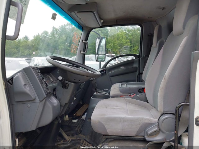 45887390 :رقم المزاد ، JALC4W161J7009272 vin ، 2018 Isuzu Npr Hd مزاد بيع