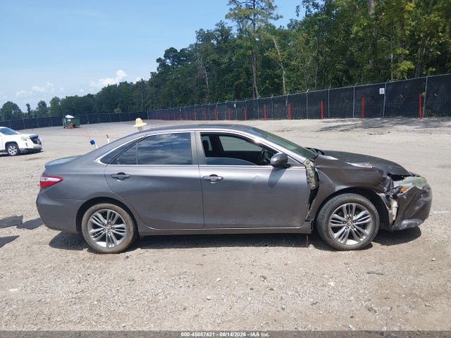 2015 Toyota Camry Se მანქანა იყიდება აუქციონზე, vin: 4T1BF1FK2FU916200, აუქციონის ნომერი: 45887421