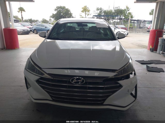 Продажа на аукционе авто 2020 Hyundai Elantra Se, vin: 5NPD74LFXLH504048, номер лота: 45887490