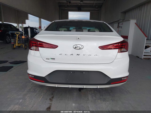 Продажа на аукционе авто 2020 Hyundai Elantra Se, vin: 5NPD74LFXLH504048, номер лота: 45887490