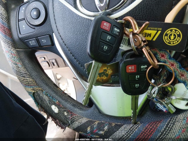 Aukcja sprzedaży 2014 Toyota Corolla Le, vin: 5YFBURHE6EP010806, numer aukcji: 45887495