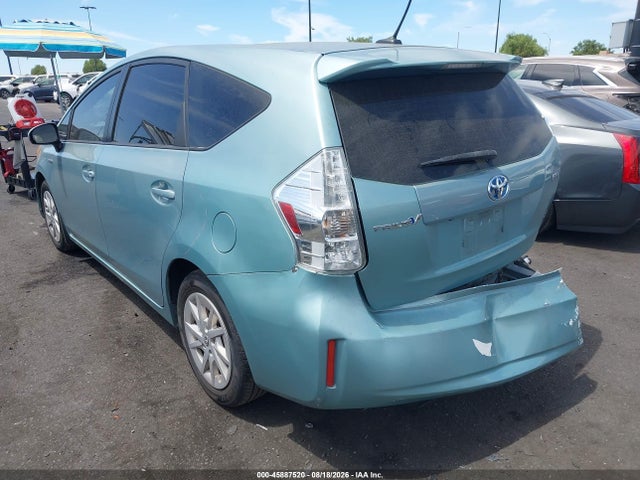 Toyota Prius V Three 2014 JTDZN3EU2EJ009225 Image 3