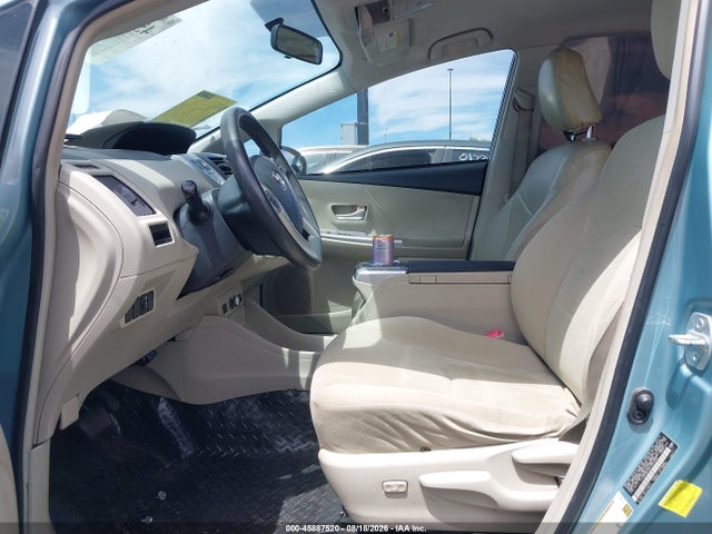 Toyota Prius V Three 2014 JTDZN3EU2EJ009225 Image 5
