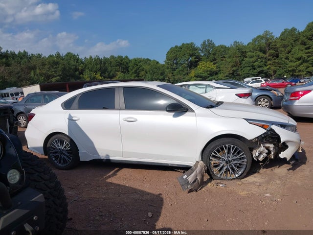 2023 Kia Forte Gt Line მანქანა იყიდება აუქციონზე, vin: 3KPF54AD7PE656976, აუქციონის ნომერი: 45887536