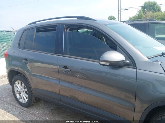 2017 Volkswagen Tiguan 2.0t/2.0t S მანქანა იყიდება აუქციონზე, vin: WVGBV7AX4HK044173, აუქციონის ნომერი: 45887590