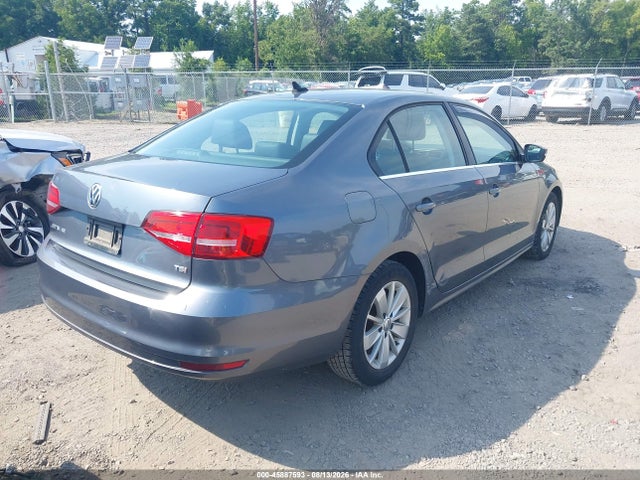 45887593 :رقم المزاد ، 3VWD17AJ1FM230552 vin ، 2015 Volkswagen Jetta 1.8t Se مزاد بيع