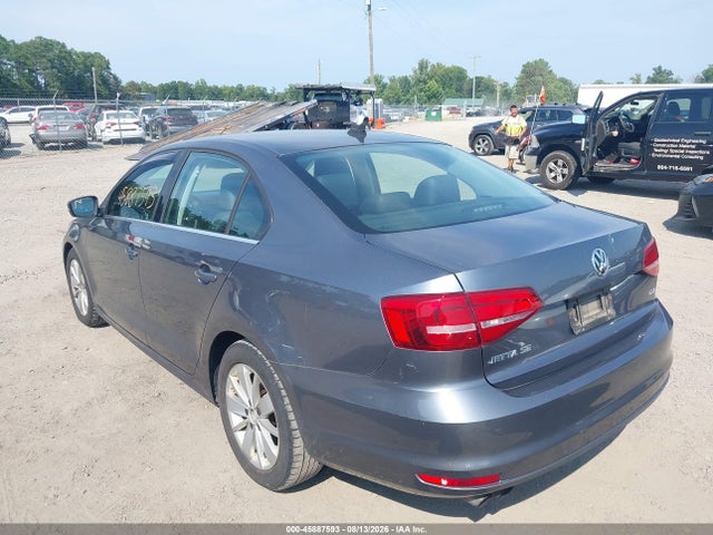45887593 :رقم المزاد ، 3VWD17AJ1FM230552 vin ، 2015 Volkswagen Jetta 1.8t Se مزاد بيع