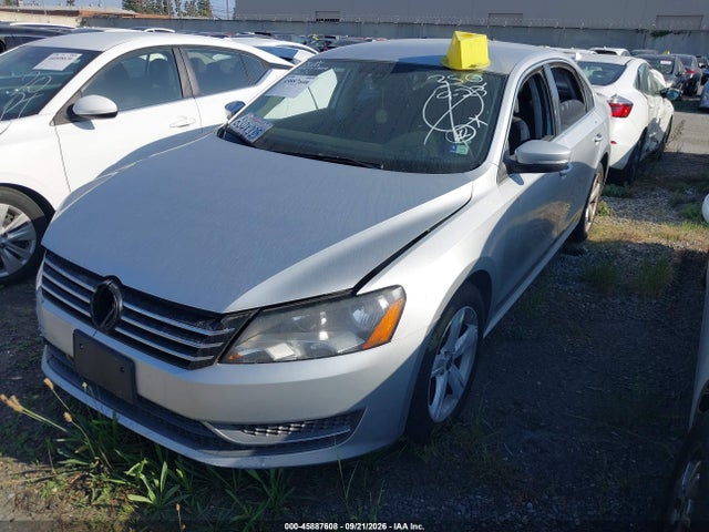 Volkswagen Passat 2.5l Se 2014 1VWBP7A35EC007423 Image 2