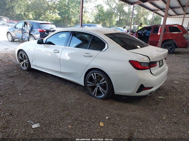 45887645 :رقم المزاد ، 3MW5R1J09M8C12632 vin ، 2021 Bmw 330i مزاد بيع