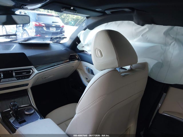 45887645 :رقم المزاد ، 3MW5R1J09M8C12632 vin ، 2021 Bmw 330i مزاد بيع