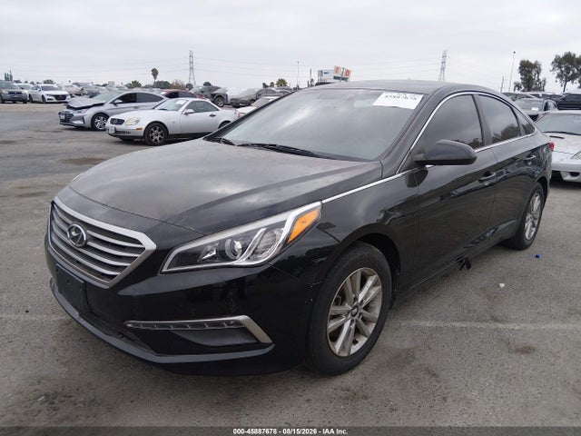 Hyundai SONATA SE 2015 5NPE24AF0FH163057 Image 2