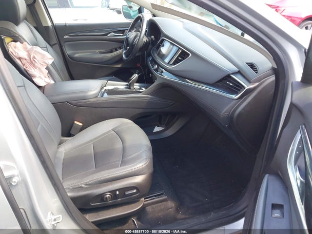 45887700 :رقم المزاد ، 5GAERBKW0JJ161857 vin ، 2018 Buick Enclave Essence مزاد بيع