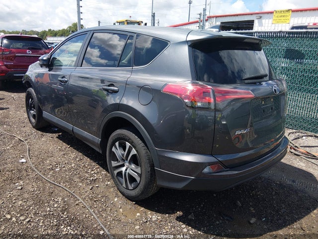45887739 :رقم المزاد ، 2T3ZFREV9JW457577 vin ، 2018 Toyota Rav4 Le مزاد بيع