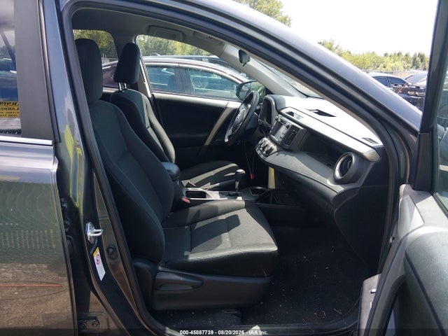 45887739 :رقم المزاد ، 2T3ZFREV9JW457577 vin ، 2018 Toyota Rav4 Le مزاد بيع