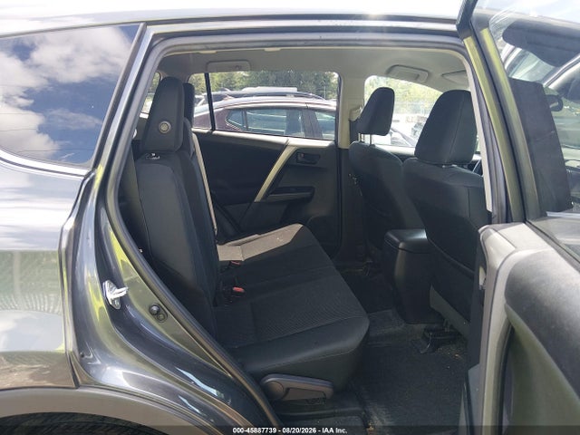 45887739 :رقم المزاد ، 2T3ZFREV9JW457577 vin ، 2018 Toyota Rav4 Le مزاد بيع