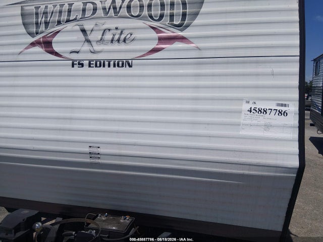 Продажа на аукционе авто 2014 Forest River Wildwood X-lite 195b, vin: 4X4TWDV15ER345557, номер лота: 45887786