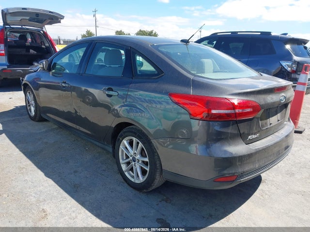 Ford FOCUS SE 2015 1FADP3F20FL316941 Image 3