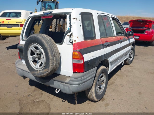 45887863 :رقم المزاد ، 2CNBJ13C5Y6929391 vin ، 2000 Chevrolet Tracker Hard Top مزاد بيع