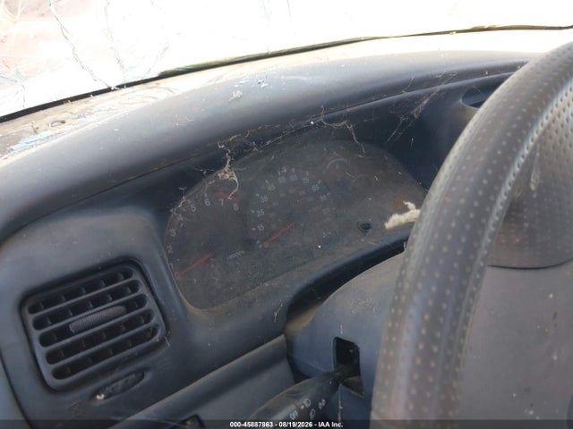 45887863 :رقم المزاد ، 2CNBJ13C5Y6929391 vin ، 2000 Chevrolet Tracker Hard Top مزاد بيع