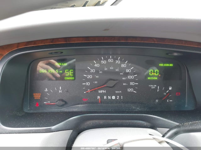 Aukcja sprzedaży 1998 Lincoln Town Car Executive, vin: 1LNFM81W3WY712010, numer aukcji: 45887887