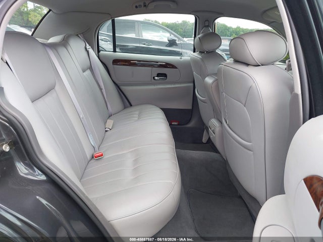 Aukcja sprzedaży 1998 Lincoln Town Car Executive, vin: 1LNFM81W3WY712010, numer aukcji: 45887887